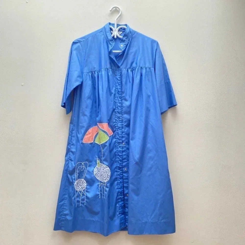 Vintage - Blue Duster with Patio Chair and Table Design